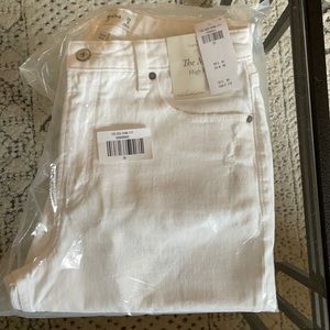 White Abercrombie Curve Love Mom Jeans